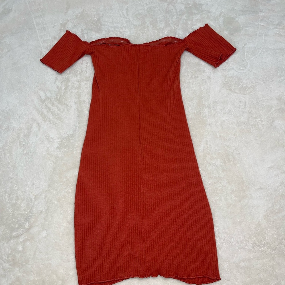 Rust Off-Shoulder Dress - Picture 4 of 6
